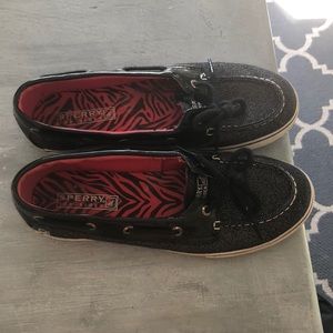 Girls sperry top-spider